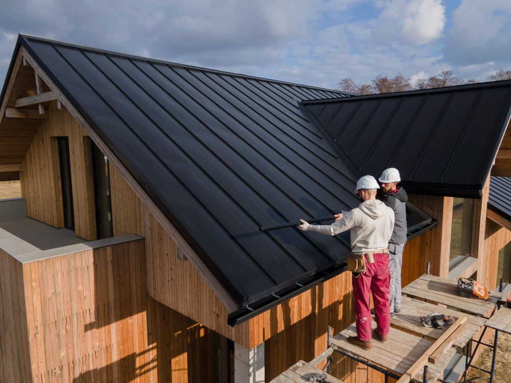Meta Ads for Roofers: Storm Season Lead Gen Playbook